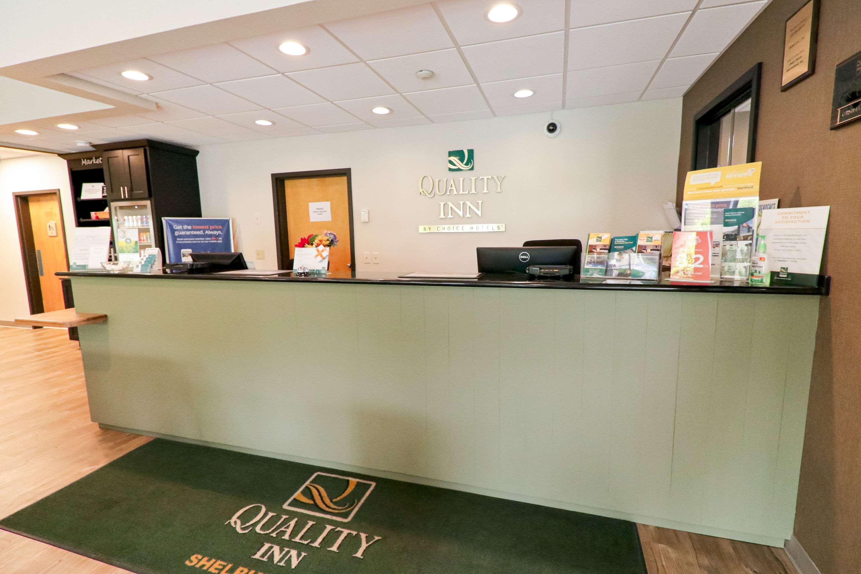 Quality Inn Shelburne - Burlington Bagian luar foto