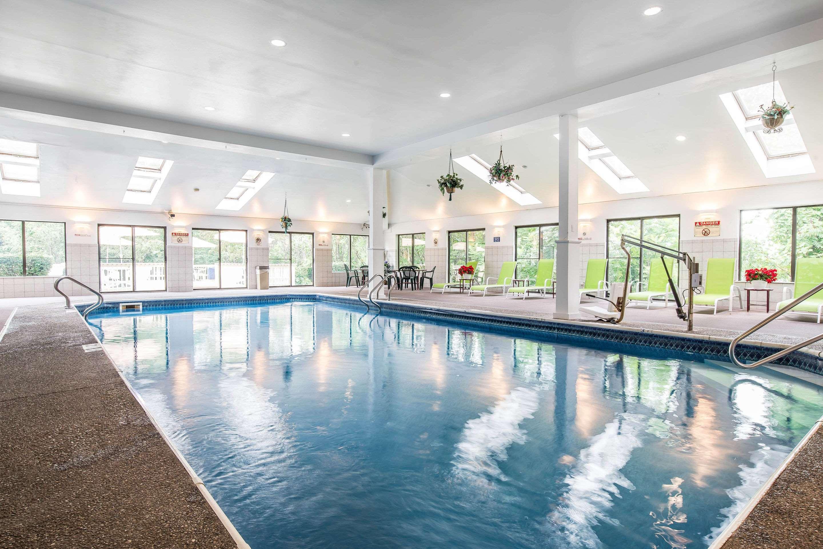 Quality Inn Shelburne - Burlington Bagian luar foto