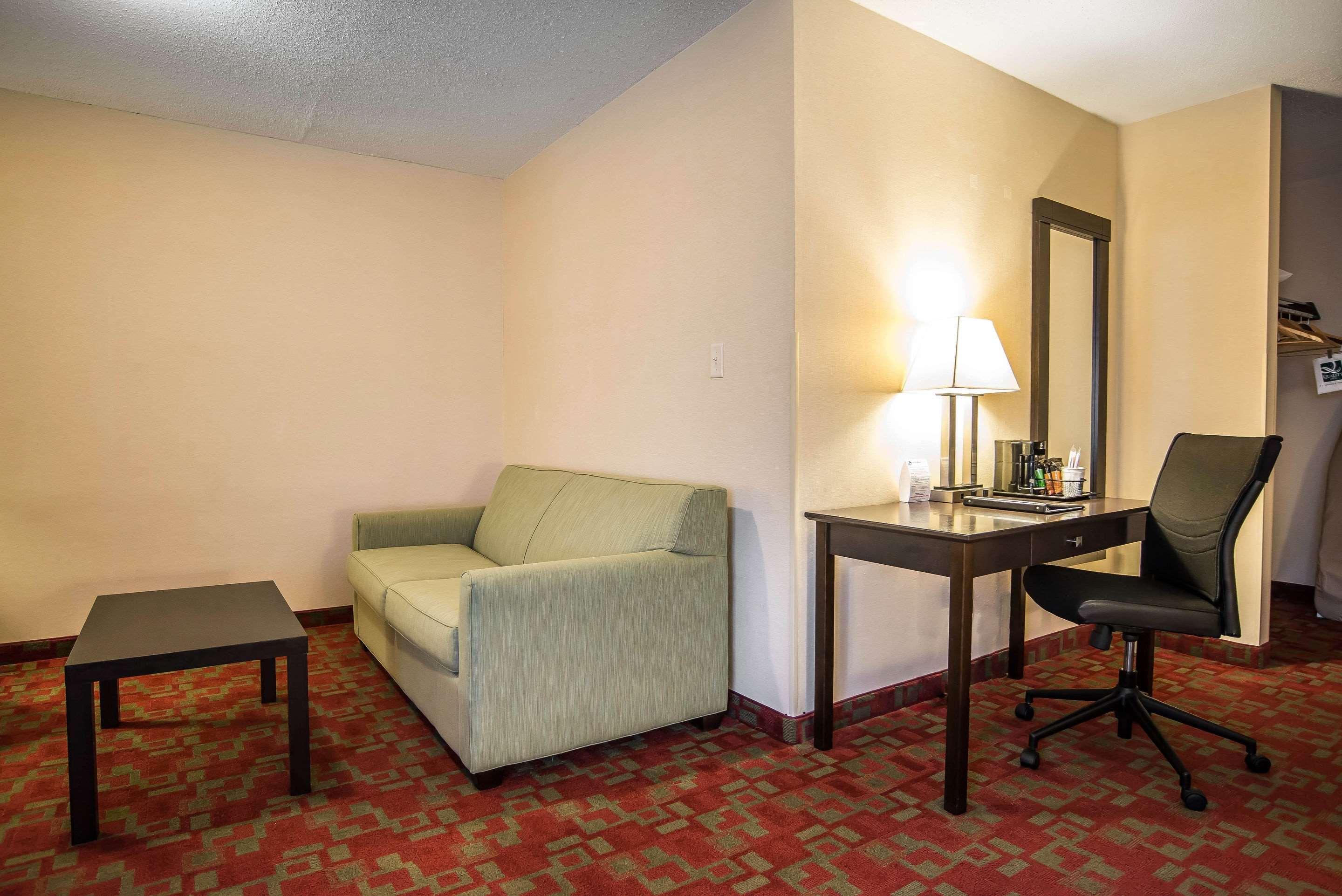 Quality Inn Shelburne - Burlington Bagian luar foto